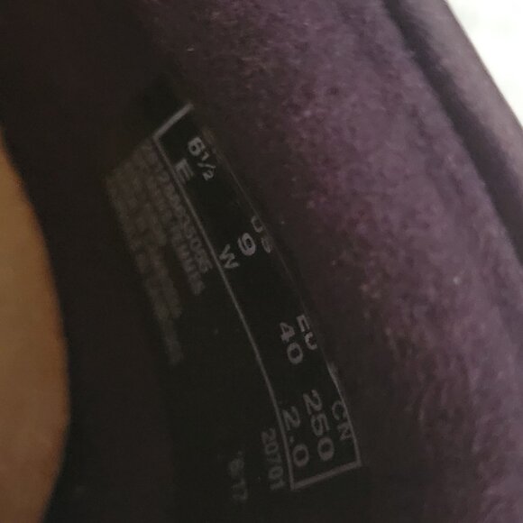 Clarks Womens Leather Slip-On Flats With Buckle Detail Size 9W Burgundy - Picture 3 of 4